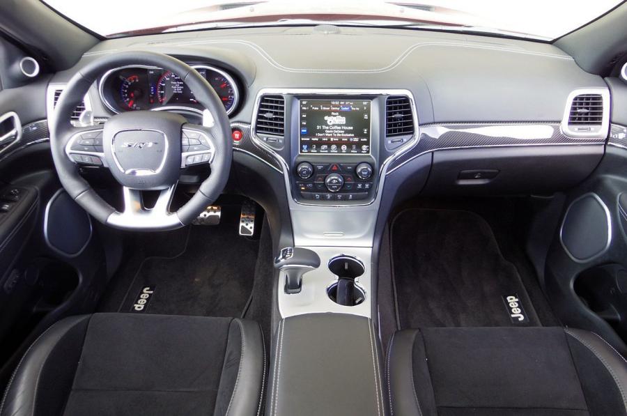  Jeep Grand Cherokee SRT8 2014 года  (фото 61 из 73)